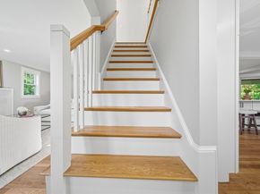 6 Ivy Cir, Winchester MA 01890