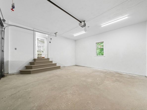 6 Ivy Cir, Winchester MA 01890