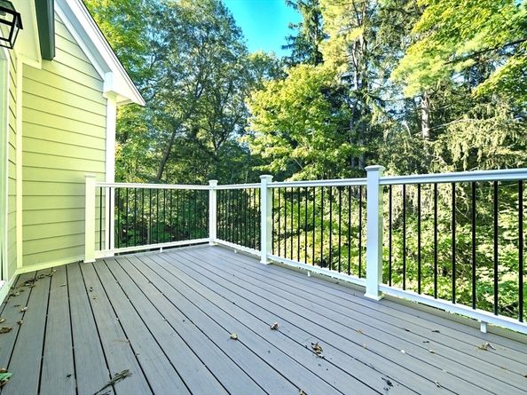 6 Ivy Cir, Winchester MA 01890