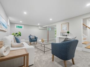 6 Ivy Cir, Winchester MA 01890