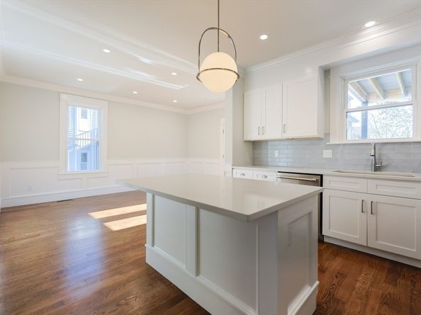 19 Fenwick 4, Somerville MA 02145