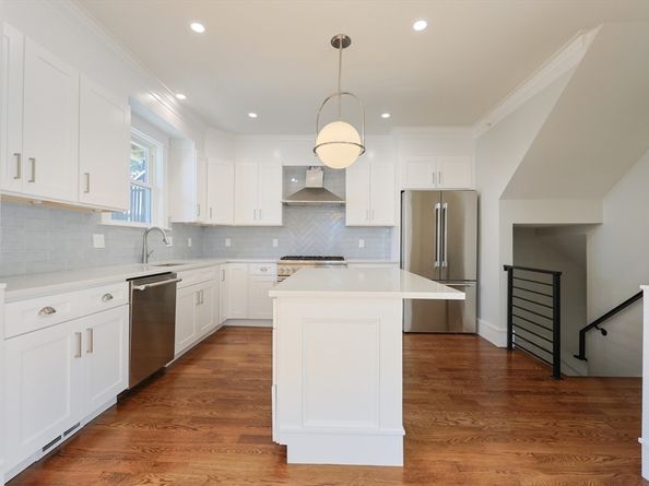 19 Fenwick 4, Somerville MA 02145