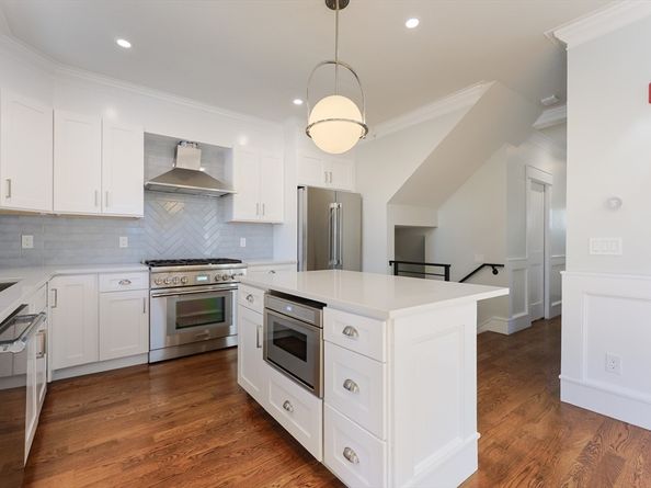 19 Fenwick 4, Somerville MA 02145