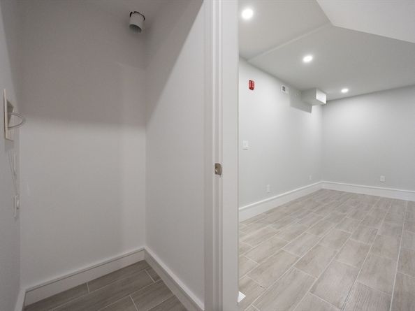19 Fenwick 4, Somerville MA 02145