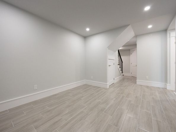 19 Fenwick 4, Somerville MA 02145