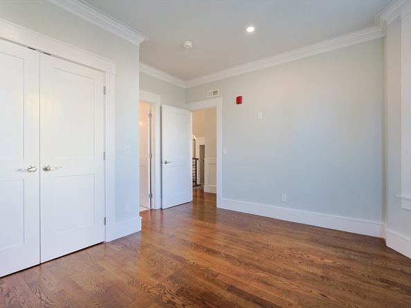 19 Fenwick 4, Somerville MA 02145