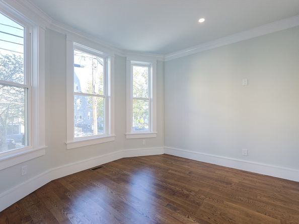 19 Fenwick 4, Somerville MA 02145