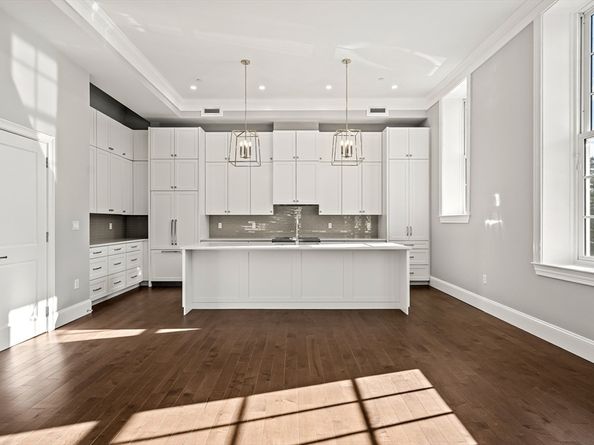 20 Mechanic Square 2, Marblehead MA 01945