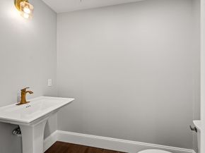 20 Mechanic Square 2, Marblehead MA 01945