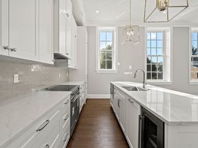 20 Mechanic Square 2, Marblehead MA 01945