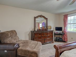 17 Fernwood Dr D, Leominster MA 01453