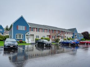 17 Fernwood Dr D, Leominster MA 01453