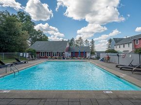 17 Fernwood Dr D, Leominster MA 01453