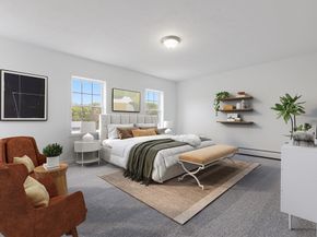 87 Crestwood Dr, Gardner MA 01440