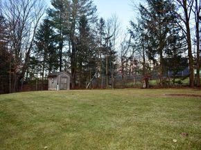 6 Hastings Rd, Spencer MA 01562