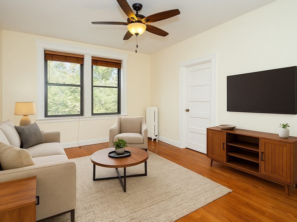 65 Burbank St. 17, Boston MA 02115