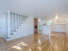 11 Captains Ln, Mattapoisett MA 02739