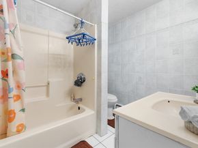 56 Odonnell Ave, Shrewsbury MA 01545