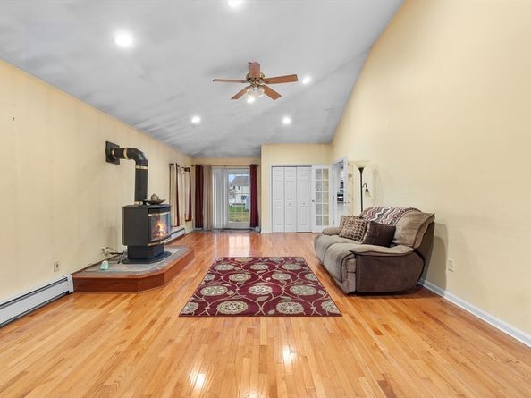 56 Odonnell Ave, Shrewsbury MA 01545