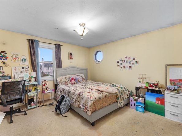 56 Odonnell Ave, Shrewsbury MA 01545