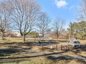 98 Northridge Rd 98, Beverly MA 01915