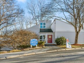 98 Northridge Rd 98, Beverly MA 01915