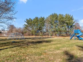 98 Northridge Rd 98, Beverly MA 01915