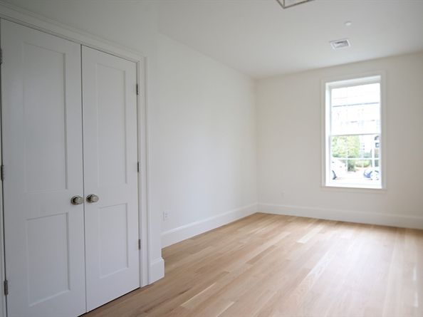 66 Pleasant Street 1, Marblehead MA 01945