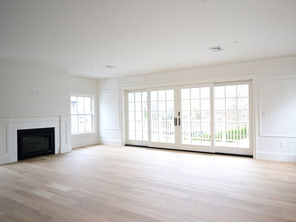 66 Pleasant Street 1, Marblehead MA 01945