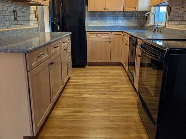 19 Carey Ave, Burlington MA 01803