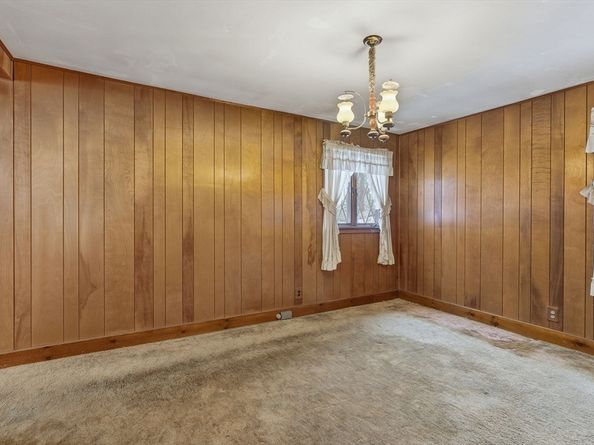 59 Oriole St., Gardner MA 01440