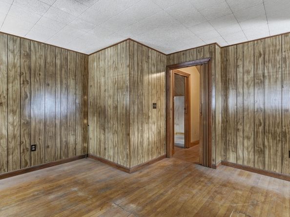 59 Oriole St., Gardner MA 01440