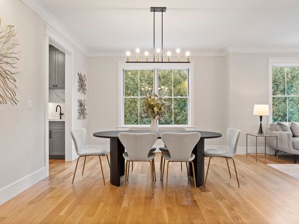 6 Parker Road, Bedford MA 01730