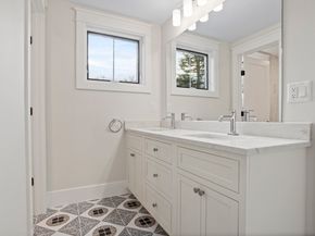 6 Parker Road, Bedford MA 01730