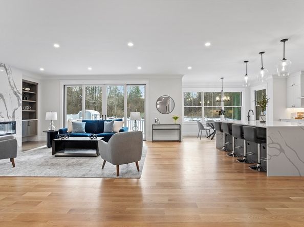 6 Parker Road, Bedford MA 01730