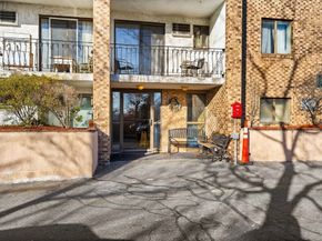 159 Franklin E6, Stoneham MA 02180