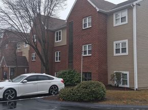 35 Longworth Ave 25, Brockton MA 02301