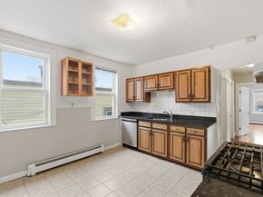 7 Nichols Ave, Watertown MA 02472