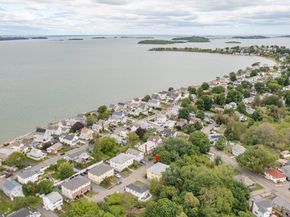 51 Stoughton St, Quincy MA 02169