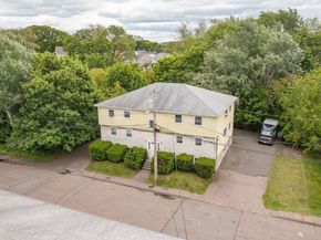 51 Stoughton St, Quincy MA 02169