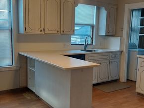 9 Oakview Ter, Boston MA 02130