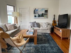 9 Oakview Ter, Boston MA 02130