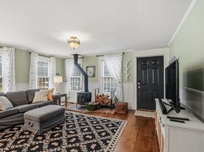 100 Main St, Ashburnham MA 01430