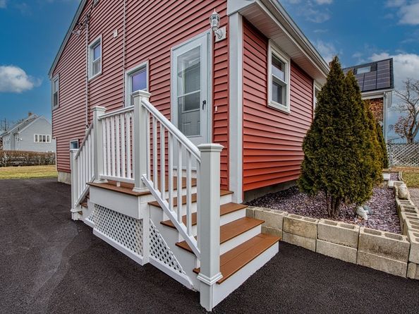 28 Provost St, Brockton MA 02302