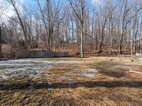 3 Mower St, Paxton MA 01612