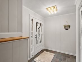 3 Mower St, Paxton MA 01612