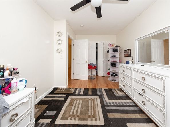 35 Houghton St, Worcester MA 01604