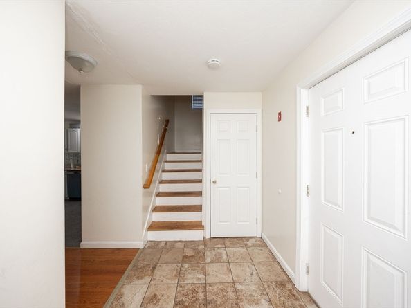 35 Houghton St, Worcester MA 01604