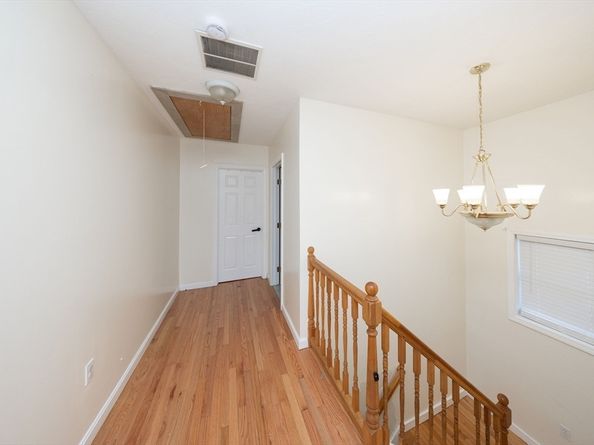 35 Houghton St, Worcester MA 01604