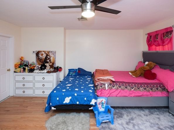 35 Houghton St, Worcester MA 01604